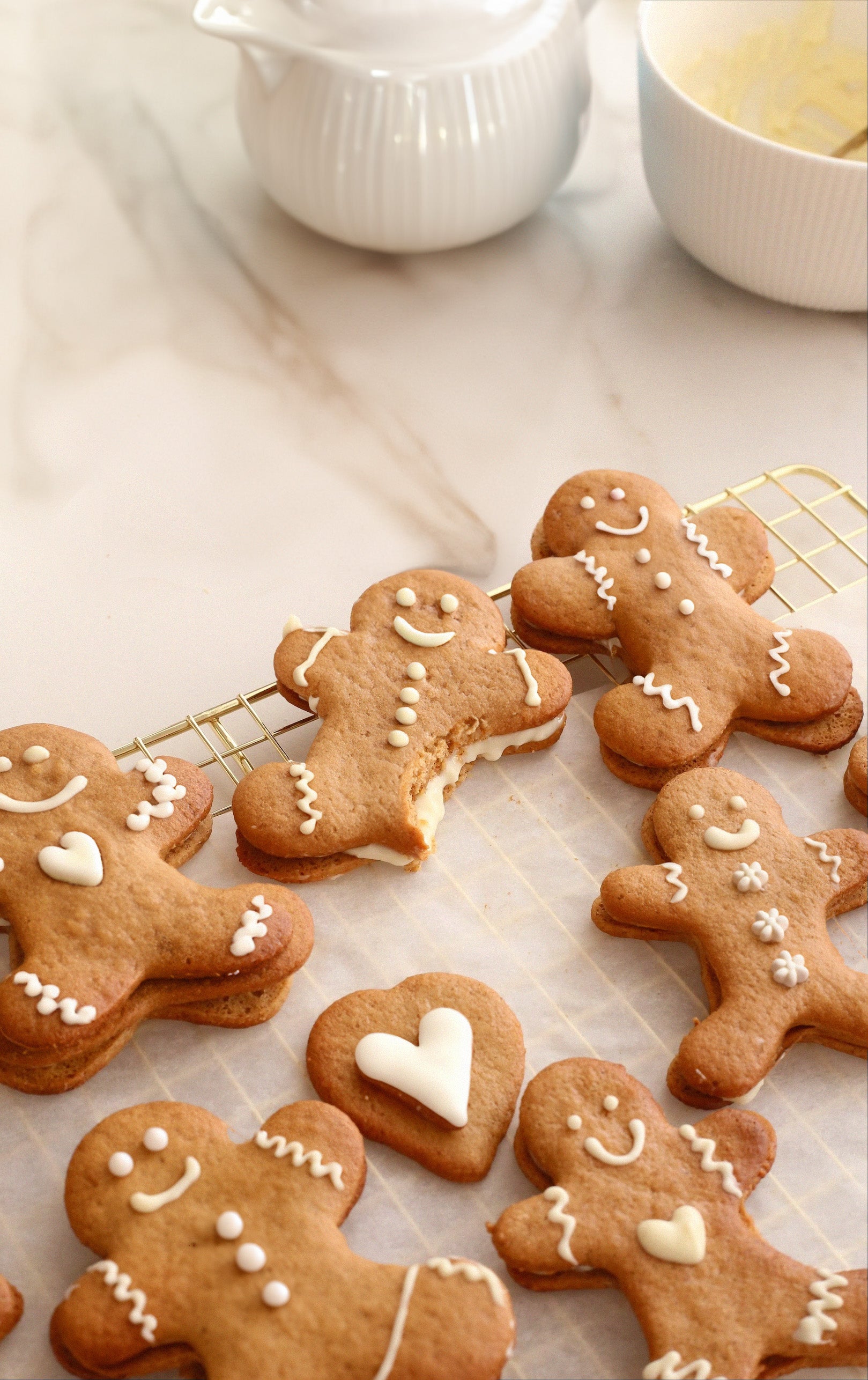 Nateur Cooking With Baked by Laora: Feel-Good Honey Gingerbread Cookies