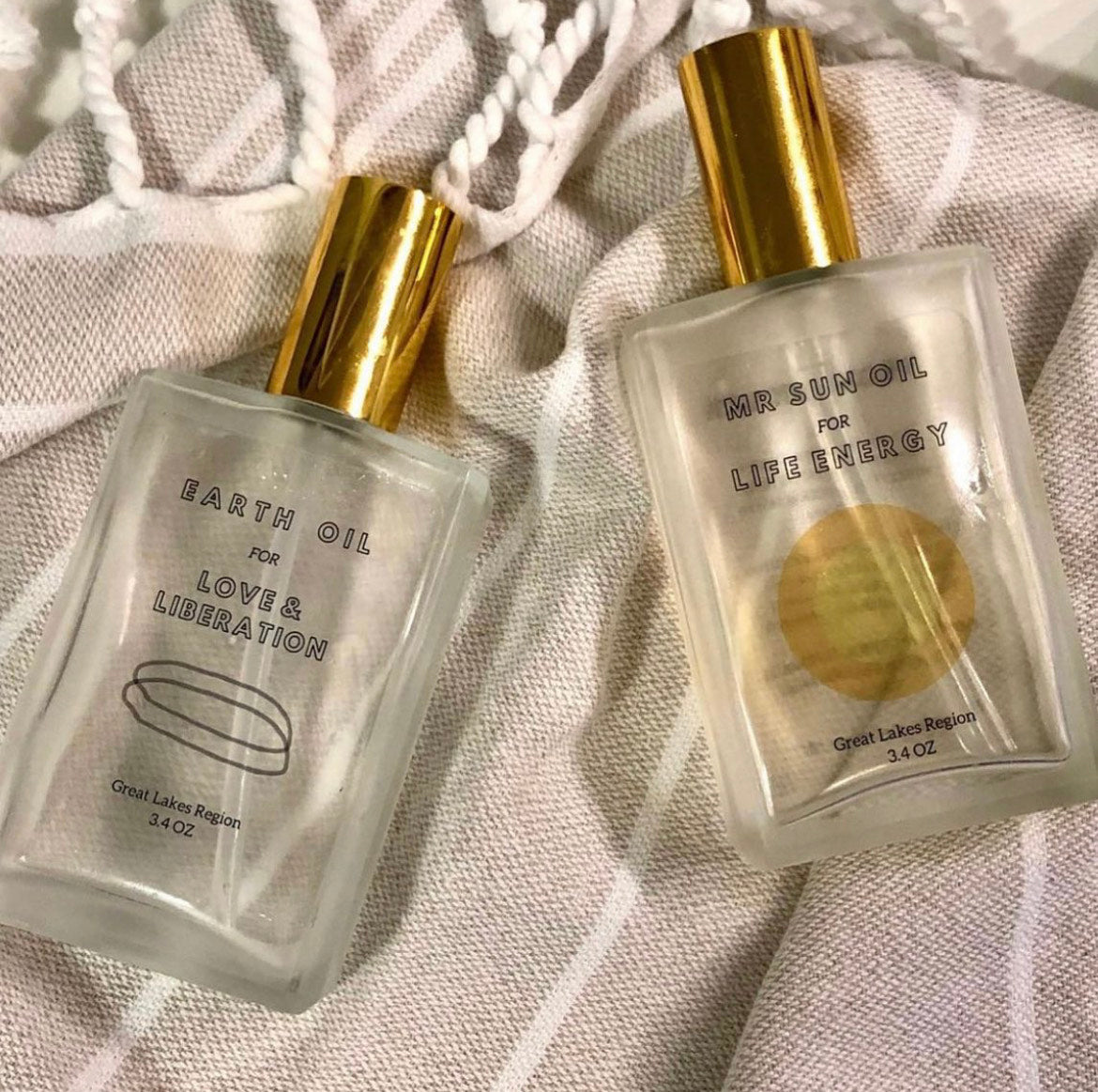 Earth Connection Oil: A Transdermal Probiotic Supplement that Can Help with Eczema, Psoriasis, Breakouts, Pain, and Even Anxiety and Depression