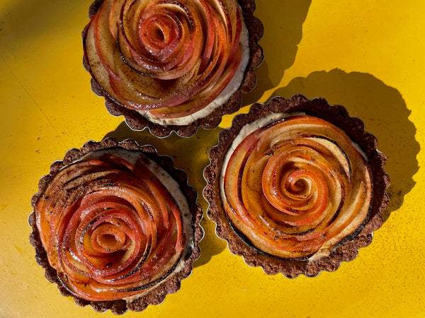 Nateur Cooking with Kacie Carter: Apple Rose Tartlets with Cashew Almond Mascarpone and Spiced Pecan Crust