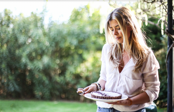 Nateur Cooking with Eva Gaillot: Sunshine Porridge