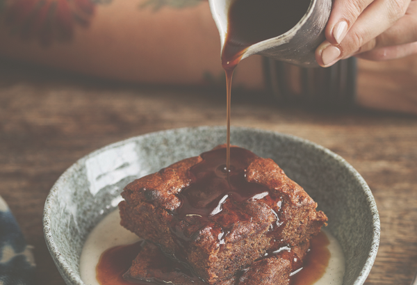 Nateur Cooking with Bettina Campolucci Bordi: Sticky Toffee Pudding With Salted Caramel Sauce and Custard