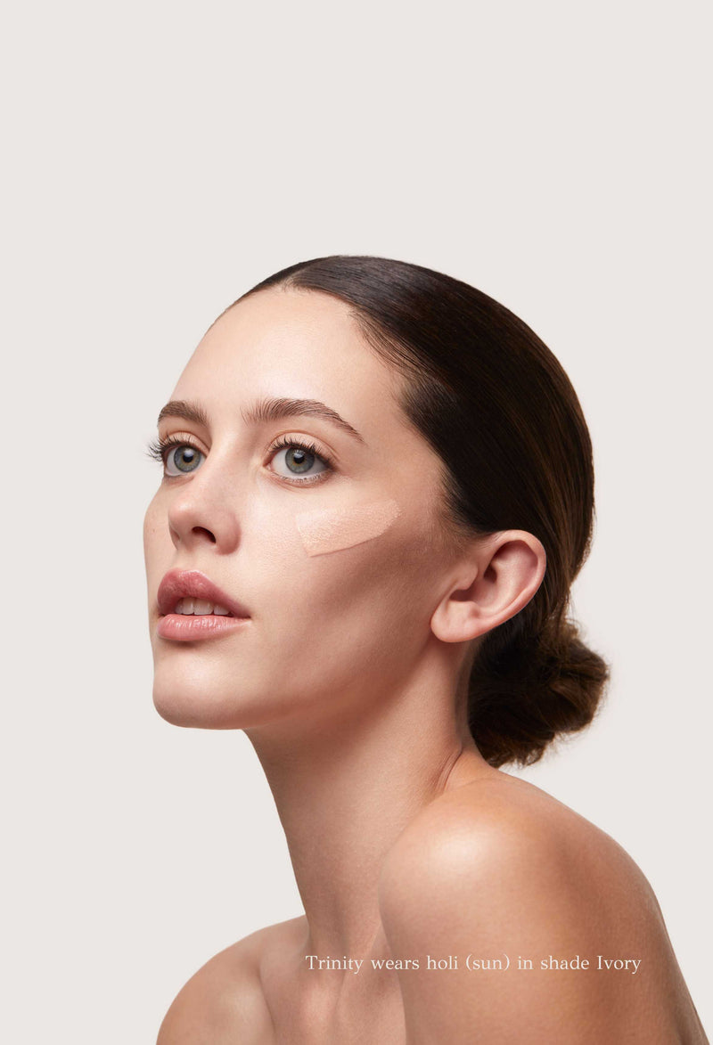 h o l i  ( s u n ) spf 50 dewy tinted skin drops Agent Nateur
